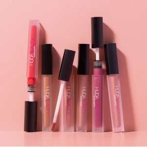 Huda Beauty Liquid Matte vloeibare lippenstift met matte finish Tint Baby Doll 4,2 ml