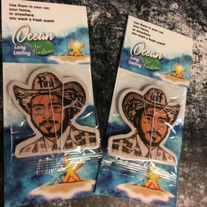 Post Malone set van 4 stuks Luchtverfrisser Lente - Ocean  Parfum Merch Auto-Accessoires Cadeau