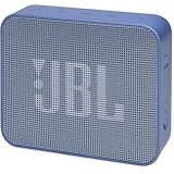 JBL GO Essential Kleine Bluetooth-Luidspreker in Blauw - Waterdichte, draagbare luidspreker voor onderweg - Tot 5 uur afspeeltijd na één keer opladen