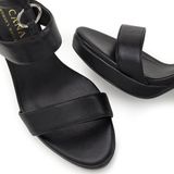 LASCANA Belle Affaire High-Heel-Sandalette »Sommerschuh«, Sandale, erotisch offener Schuh mit Ring-Applikation