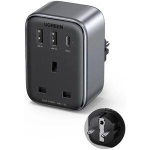 Ugreen Outlet Extender Reis Adapter EU-EN Stekker 2x USB-A / USB-C 30W