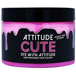 Attitude Hair Dye | Veganistische en dierproefvrije semi-permanente haarverf met conditioner | Levendige haarkleur voor alle haartypes | Lokaal Geproduceerd | Kleurconditioner | Cute Pastel Roze | 135ml
