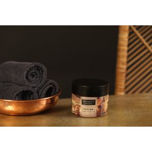 Treatments® Ceylon body scrub oil 500 gram