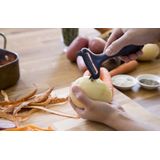 Kat dunschiller - Peleg Design