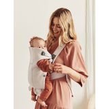 BabyBjörn Draagzak Mini - 3D Jersey - Lichtbeige - Buikdrager – Heupvriendelijk – Gebruiksvriendelijk