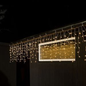 KONSTSMIDE LED-Lichtervorhang »Weihnachtsdeko aussen«, 400 St.-flammig, LED Eisregenvorhang, mit weißen Globes, 400 bernsteinfarbene Dioden