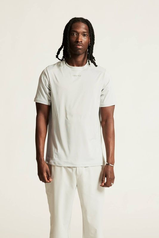Craft - ADV Essence SS Tee - T-shirt - Cloud - 95% Gerecycled Polycarbamide