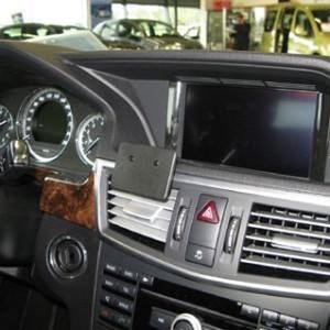 Brodit center mount v. MB E-Class Sedan 09-