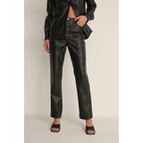 NA-KD Straight Fit Jeans - Highwaisted - PU