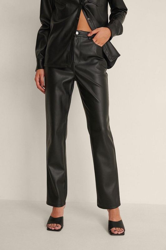 NA-KD Straight Fit Jeans - Highwaisted - PU