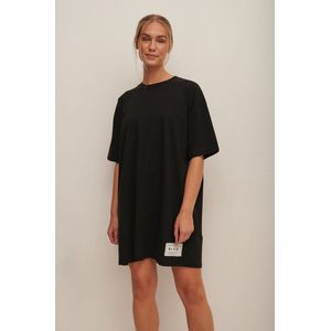 NA-KD - Patch Detail T-Shirt Dress - Dames Jurk
