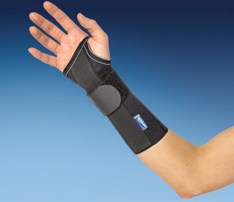 Mediroyal - Origo Polsbrace - Maat (polsomtrek): M: 16-18 cm, Kant: Rechts, Lengte: Lang