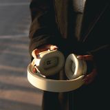Mondo By Defunc Over-ear Wireless Headphones Zwart