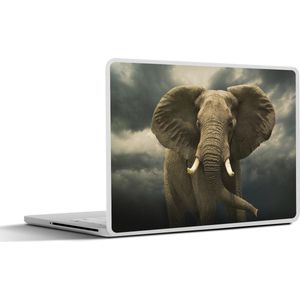 Laptop sticker - 14 inch - Afrikaanse olifant tegen de donkere wolken