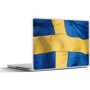 Laptop sticker - 17.3 inch - Close-up van de vlag van Zweden - 40x30cm - Laptopstickers - Laptop skin - Cover