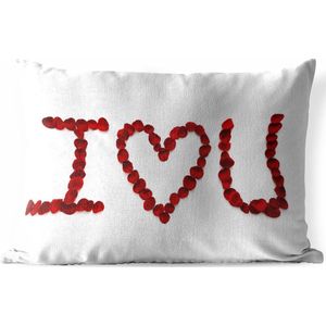 Sierkussen Love you tekst voor buiten - Ik hou van je gespeld met rode marshmallows - 50x30 cm - rechthoekig weerbestendig tuinkussen / tuinmeubelkussen van polyester