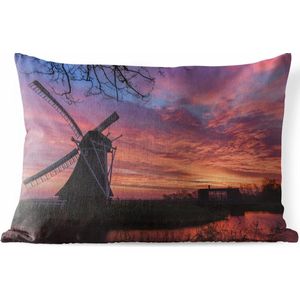 Buitenkussens - Tuin - Windmolen tijdens een zonsopkomst - 50x30 cm