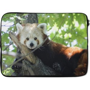 Laptophoes 13 inch 34x24 cm - Rode panda - Macbook & Laptop sleeve Rode panda zittend op boomtak - Laptop hoes met foto