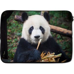 Laptophoes 13 inch 34x24 cm - Panda - Macbook & Laptop sleeve Panda die bamboe eet - Laptop hoes met foto
