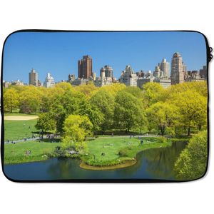 Laptophoes 14 inch 36x26 cm - New York - Macbook & Laptop sleeve Groen Central Park in New York - Laptop hoes met foto
