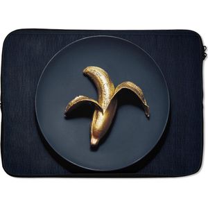 Laptophoes 14 inch - Gouden banaan op een donkere achtergrond - Laptop sleeve - Binnenmaat 34x23,5 cm - Zwarte achterkant