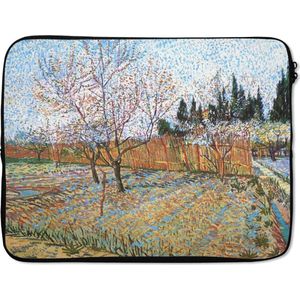 Laptophoes 17 inch 41x32 cm - Vincent van Gogh 2 - Macbook & Laptop sleeve Bloeiende perzikboom - Schilderij van Vincent van Gogh - Laptop hoes met foto