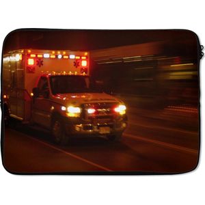Laptophoes 14 inch 36x26 cm - Politie, ambulance, brandweer - Macbook & Laptop sleeve Snel rijdende ambulance - Laptop hoes met foto