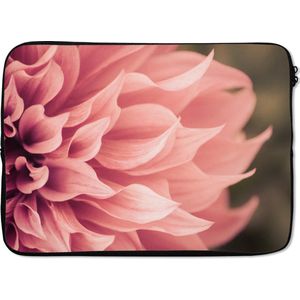 Laptophoes 13 inch 34x24 cm - Macro Abstract - Macbook & Laptop sleeve Close-up abstracte roze bloem - Laptop hoes met foto