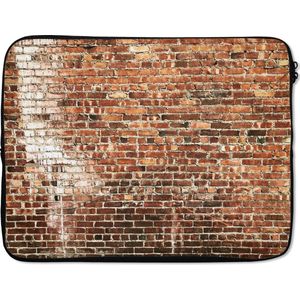 Laptophoes 15 inch 38x29 cm - Stenen muur - Macbook & Laptop sleeve Full frame image of a red brick wall, high contrast, with a splash of white paint - Laptop hoes met foto