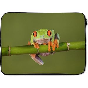 Laptophoes 14 inch 36x26 cm - Kikker - Macbook & Laptop sleeve Rode oogkikker op bamboe - Laptop hoes met foto