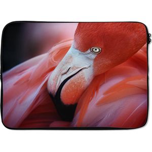 Laptophoes 14 inch - Close-up van een flamingo - Laptop sleeve - Binnenmaat 34x23,5 cm - Zwarte achterkant