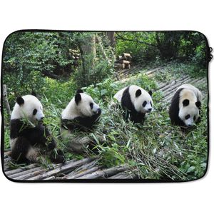 Laptophoes 14 inch 36x26 cm - Panda - Macbook & Laptop sleeve Reuze pandas in de natuur - Laptop hoes met foto