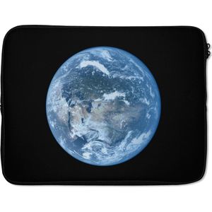Laptophoes 17 inch 41x32 cm - Satellietfoto Aarde - Macbook & Laptop sleeve Satellietbeeld van een lichtblauwe aarde - Laptop hoes met foto