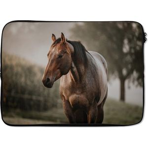 Laptophoes 14 inch 36x26 cm - Quarter Paard - Macbook & Laptop sleeve Grijs-bruin Quarter paard - Laptop hoes met foto