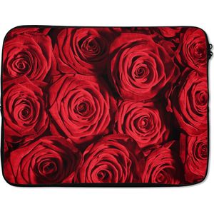 Laptophoes 17 inch 41x32 cm - Rode Rozen - Macbook & Laptop sleeve Rode rozen van dichtbij - Laptop hoes met foto