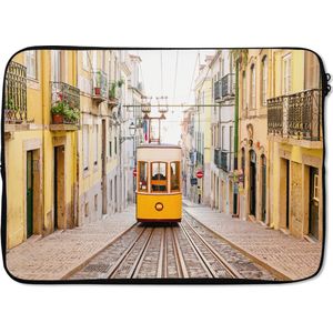 Laptophoes 13 inch 34x24 cm - Portugal - Macbook & Laptop sleeve Tram door Portugal - Laptop hoes met foto
