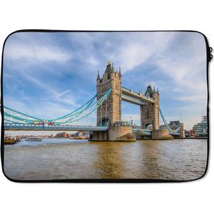 Laptophoes 14 inch 36x26 cm - Tower Bridge  - Macbook & Laptop sleeve Blauwe lucht boven de Tower Bridge in London - Laptop hoes met foto