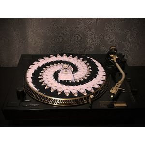 BEAUTIFUL FREAK BEATRICE Felt Zoetrope Turntable Slipmat 12"" - Premium slip mat – Platenspeler - for Vinyl LP Record Player - DJing - Audiophile - Original art Design - Psychedelic Art