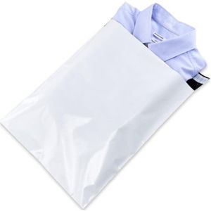 Verzendzakken voor Kleding - Verzendzakken Webshop - Retourstrip - 390mm x 430mm - 50 stuks