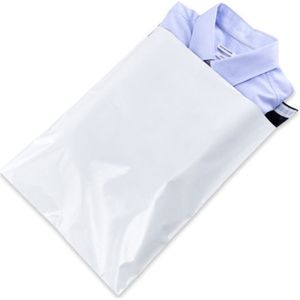 Verzendzakken voor Kleding - Verzendzakken Webshop - Retourstrip - 390mm x 430mm - 200 stuks