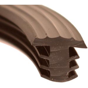 Traptrede profiel Mini T-model 9x6x5.9mm op rol v. 50 meter Bruin