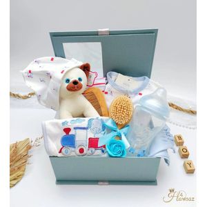 Kraamcadeau 7 stuks - Kraampakket - babygeschenkset - Babyset - Gepersonaliseerde kraamcadeaus - Babydeken - Babykleding - Baby knuffel - Geboorte cadeau - Luxe cadeau - Knuffel