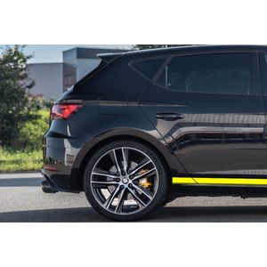 Car Striping Zijkant | Pimp jouw auto! | Jeddah | Twee strips van 200 cm | Keuze uit diverse kleuren | 6 cm hoog | socialsticker.nl