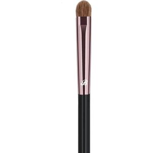 Boozyshop ® Wenkbrauw Highlighter Kwast Ultimate Pro UP31 - Brow Highlighter Brush - Aanbrengen highlighter bij je ogen - Make-up Kwasten - Hoge kwaliteit - Wenkbrauwkwast