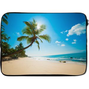 Laptophoes 14 inch - Strand - Zee - Zon - Palmboom - Laptop sleeve - Binnenmaat 34x23,5 cm - Zwarte achterkant
