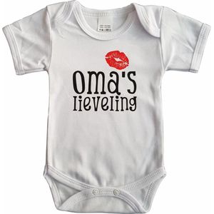 Witte romper met ""Oma's lieveling"" - maat 68 - grootmoeder, babyshower, zwanger, cadeautje, kraamcadeau, grappig, geschenk, baby, tekst, bodieke