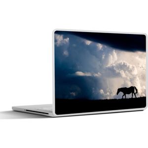 Laptop sticker - 15.6 inch - Paard - Wolken - Schaduw - 36x27,5cm - Laptopstickers - Laptop skin - Cover