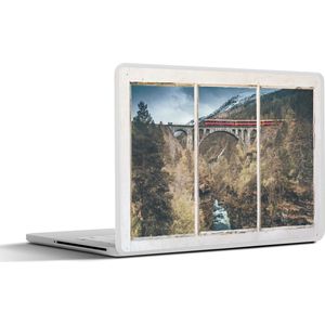 Laptop sticker - 13.3 inch - Doorkijk - Berg - Brug - 31x22,5cm - Laptopstickers - Laptop skin - Cover