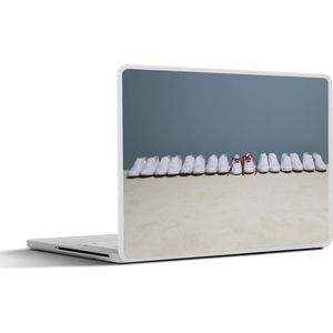 Laptop sticker - 14 inch - Schoenen in het rood - 32x5x23x5cm - Laptopstickers - Laptop skin - Cover