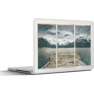 Laptop sticker - 10.1 inch - Doorkijk - Steiger - Water - 25x18cm - Laptopstickers - Laptop skin - Cover